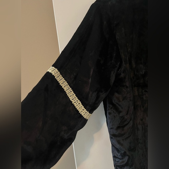 Soft surroundings Elegant Black and Gold Women's Jacket Size Small Runs Large - Picture 6 of 16